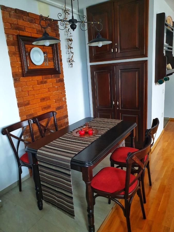 5 Star Apartment